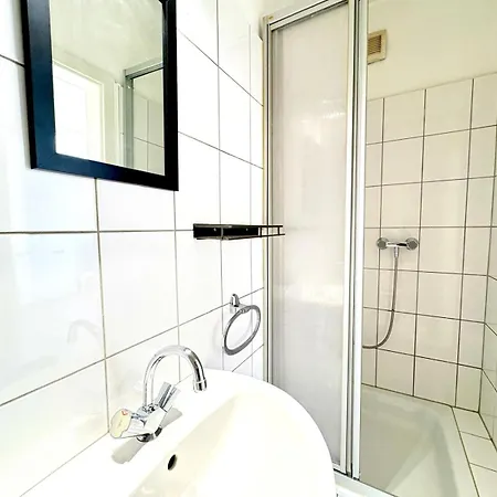 Meribu W18-20 Wohnung Fuer Monteure Und Arbeiter Bottrop Exterior photo